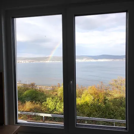 公寓 Teddy's Sea View 内塞伯尔